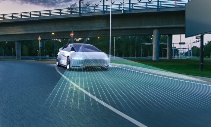 NHTSA e SAE sviluppano standard per la sicurezza dei veicoli autonomi